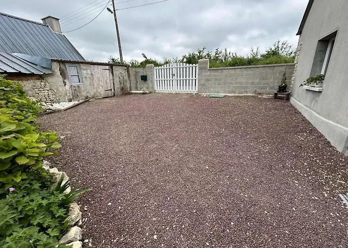 Maison Proche Des Plages Du Dday Casa de Férias *