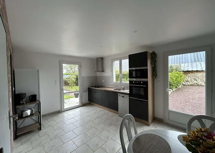 Casa de Férias Maison Proche Des Plages Du Dday